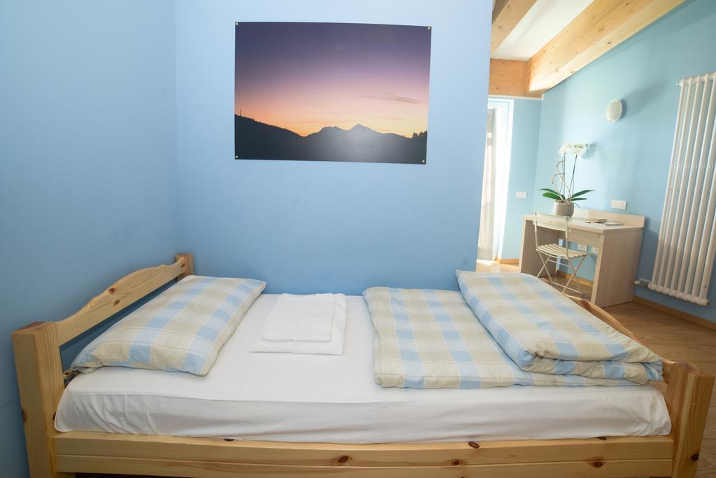 Hostel L'Ost - Ostello Di Grumes Ruang foto